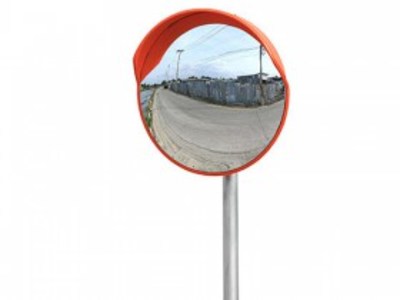 Κίνδυνος τροχαίων - πρόταση για ένα καθρέπτη δρόμου στην έξοδο στου Νοσοκομείου