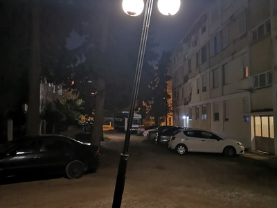 Φωτιστικό έτοιμο να πέσει 