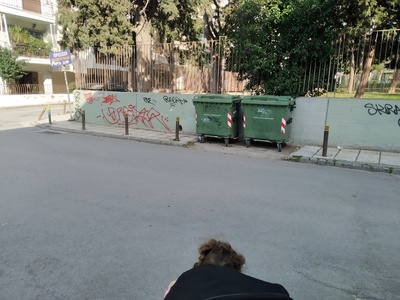 Γκράφιτι και μουντζουρες 