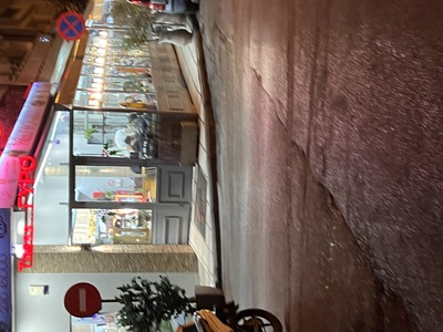 καταληψη πεζοδρομείου απο ταχυφαγείο 