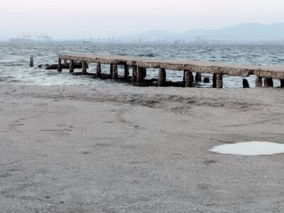 Περίφραξη επικίνδυνου σημείου στην Ακτή Ντοβίλ στο Καραμπουρνάκι