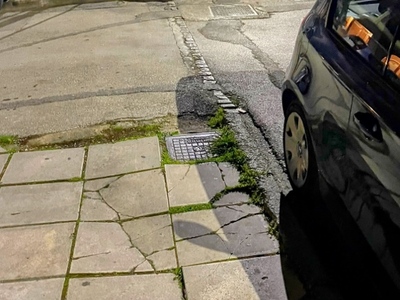 Πεζοδρομιο 