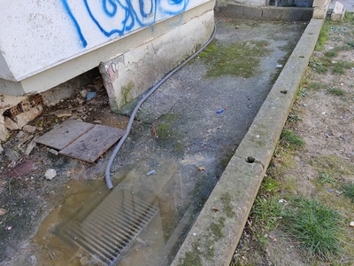 ΒΟΥΛΩΜΕΝΑ ΦΡΕΑΤΙΑ  ΟΜΒΡΙΩΝ ΥΔΑΤΩΝ ΣΤΗΝ ΘΑΛΕΙΑΣ