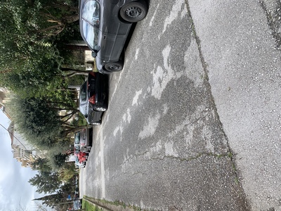 Όχημα χωρίς πινακίδες 