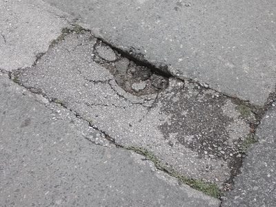 ΑΠΟΚΑΤΑΣΤΑΣΗ ΟΔΟΣΤΡΩΜΑΤΟΣ  ΣΤΗΝ ΧΑΛΚΗΣ 