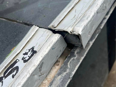 ΕΠΙΣΚΕΥΕΣ ΣΤΗΝ ΠΛΑΤΕΙΑ ΔΗΜΑΡΧΕΙΟΥ