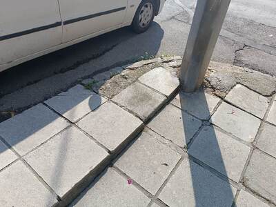 ΑΠΑΓΟΡΕΥΤΙΚΟ ΓΙΑ ΝΑ ΜΗΝ ΠΑΡΚΑΡΟΥΝ ΑΥΤΟΚΙΝΗΤΑ ΣΕ ΥΠΟ ΚΑΤΑΣΚΕΥΗ ΡΑΜΠΑΣ ΓΙΑ ΑΜΕΑ