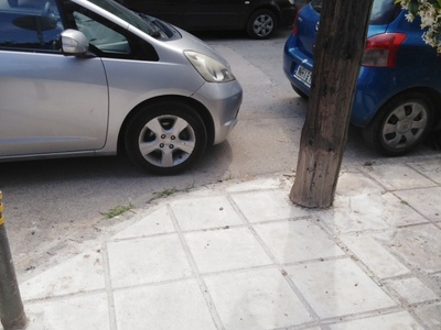 Δημιουργία ράμπας για ΑΜΕΑ στη συμβολή των οδών Κολοτούρου 9 με Κιου