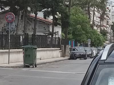 ΕΠΙΚΙΝΔΥΝΗ ΚΛΙΣΗ ΚΟΛΩΝΑΣ ΤΗΣ ΔΕΗ ΣΤΗΝ ΘΕΡΑΠΕΙΩΝ ΜΕ ΜΟΥΔΑΝΙΩΝ ΓΩΝΙΑ