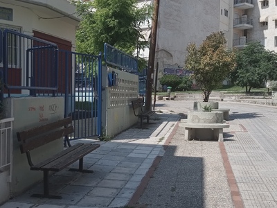 ΕΠΙΚΙΝΔΥΝΗ ΚΛΙΣΗ  ΚΟΛΟΝΑΣ ΤΗΣ ΔΕΗ ΣΤΗΝ ΦΙΛΙΚΗΣ ΕΤΑΙΡΕΙΑΣ