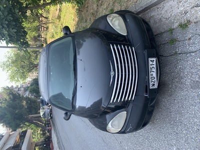 Εγκαταλελειμένο αυτοκίνητο 