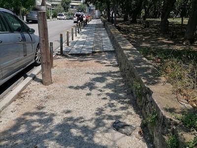 Πλακόστρωση πεζοδρομίου 