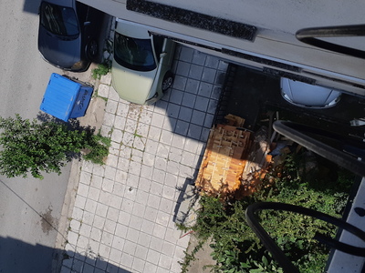 ΑΠΟΚΟΜΙΔΗ ΞΥΛΙΝΩΝ ΠΑΤΩΜΑΤΩΝ ΣΤΗΝ ΟΔΟ ΣΜΥΡΝΗΣ