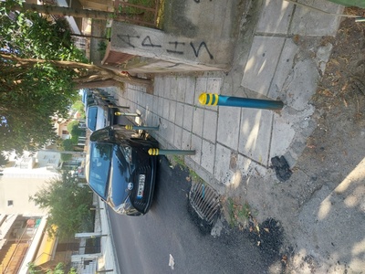 Κολωνάκια αποτροπής παρκαρίσματος