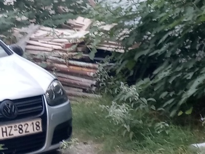 Σκουριαμενα σιδερα και ξυλα