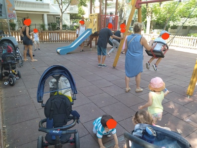 Λείπει βρεφική κούνια 