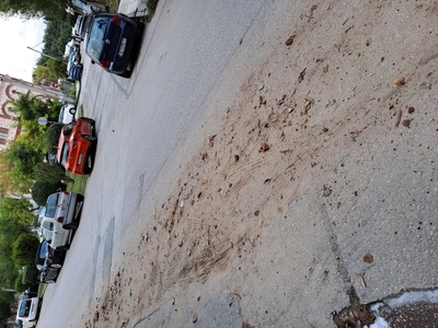 Πετρωμενα χωματα - Λασπες επι οδοστρωματος
