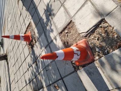 Αποκατάσταση πλακες πεζοδρομίου 