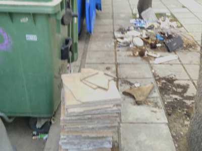 Πλακάκια παρατημενα