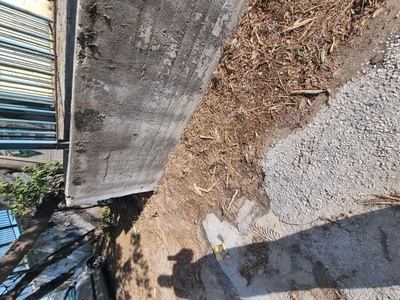 Μηχανακι εγκατελειμένο