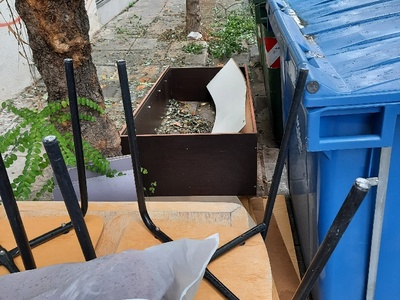 αποκομιδή ντουλάπας