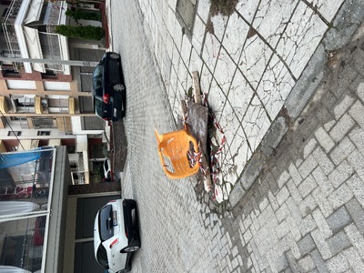 ΣΠΑΣΜΕΝΟ ΜΕΤΑΛΛΙΚΟ ΚΑΠΑΚΙ ΣΤΗΝ ΡΙΤΣΟΥ ΜΕ ΕΛΥΤΗ