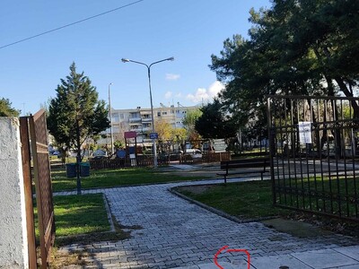 Μόνιμα ανοιχτή πόρτα παιδικής χαράς στον Φοίνικα