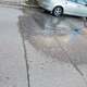 Διαρροή  νερού από την άσφαλτο