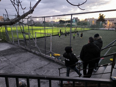 ΑΝΕΠΑΡΚΗΣ ΦΩΤΙΣΜΟΣ ΣΤΟ ΓΗΠΕΔΆΚΙ 5Χ5 ΣΤΗΝ ΑΥΛΗ ΤΟΥ 3ΟΥ ΔΗΜΟΤΙΚΌ