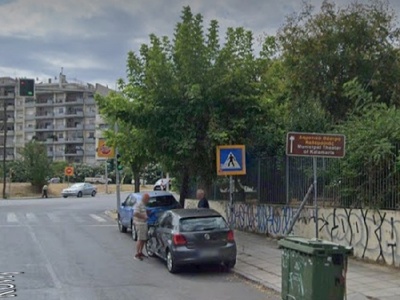 ταμπελα του μετρο - κίτρινη