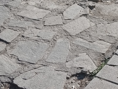 ΑΠΟΚΑΤΑΣΤΑΣΗ ΣΠΑΣΜΕΝΕΣ ΠΛΑΚΕΣ  ΣΤΟΝ ΠΕΖΟΔΡΟΜΟ  ΣΤΗΝ  ΠΛΑΤΕΙΑ ΣΚΡΑ