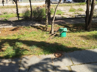 Σπασμένος κάδος