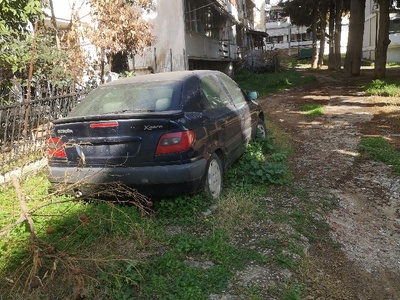 Εγκαταλελειμμένο όχημα