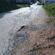 Τρύπα στον δρόμο στο γεφυράκι του Φοίνικα