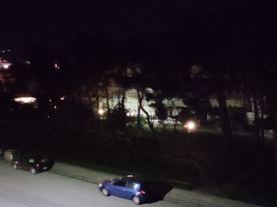 καμενες λαμπες σε παρκο  Μουσών, Νικ Στρατού και Πολυκλείτου