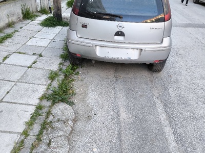 Όχημα εγκαταλελειμμενο