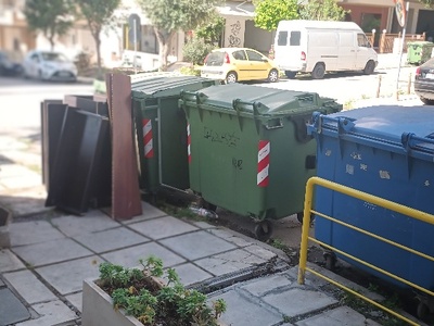 Επιπλο ξυλινο