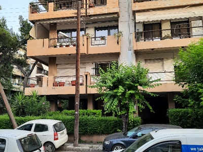 Το φωτιστικού αναβοσβήνει  Βλαχερνων με Ηροδότου