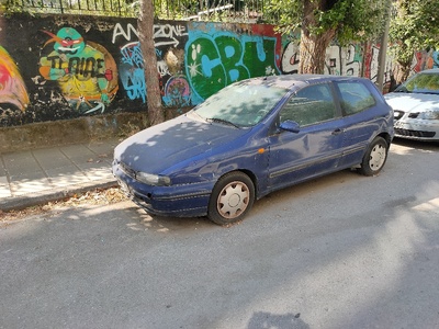 Ακίνητο αυτοκίνητο Σουρμένων