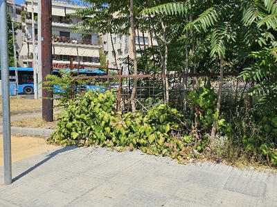 καθαρισμος πεζοδρόμιο  	Γεώργιου Παπανδρέου