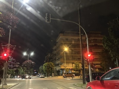 χαλασμενος φωτεινος σηματοδοτης  Κερασούντος με Τάκη οικονομιδη γωνία γωνία