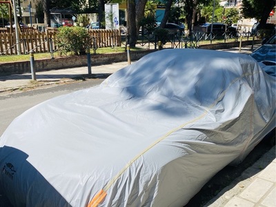 Εγκαταλελειμμενο οχημα  Πατριάρχη Γρηγορίου Ε