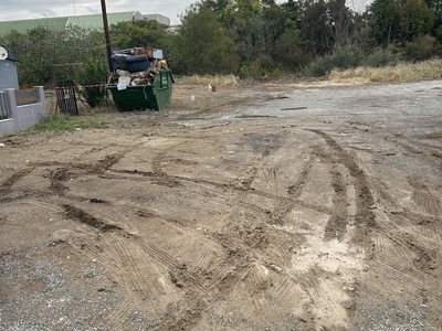 δρομος εδω κ 20 χρονια χωρις ουτε καν χαλικι  Σουλίου