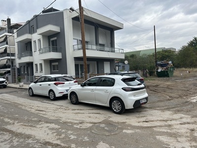 δρομος εδω κ 20 χρονια χωρις ουτε καν χαλικι  Σουλίου