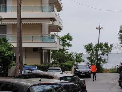 Φώτα ανοικτά το πρωί