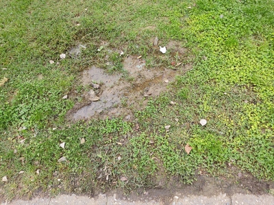 Διαρροή υδατων στην πλατεία Σκρα