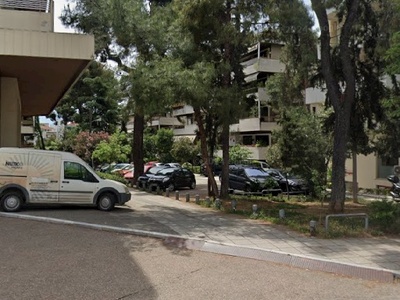 πεσμενα κολωνακια   Μακρυράχης με Ολγας