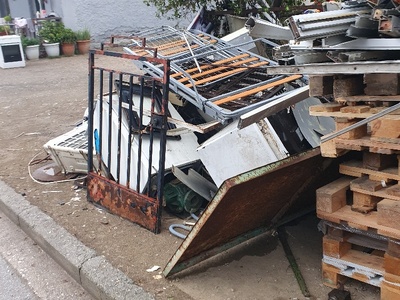 Επικίνδυνος Δρόμος, επικίνδυνο πεζοδρομιο και Εστία μόλυνσης