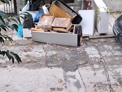 Ογκώδη σκουπίδια  Ρόδου