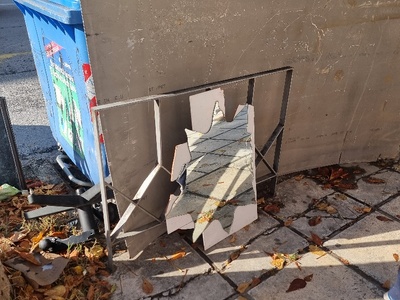 Λεκανες τουαλέτας  	Εθνικής Αντιστάσεως